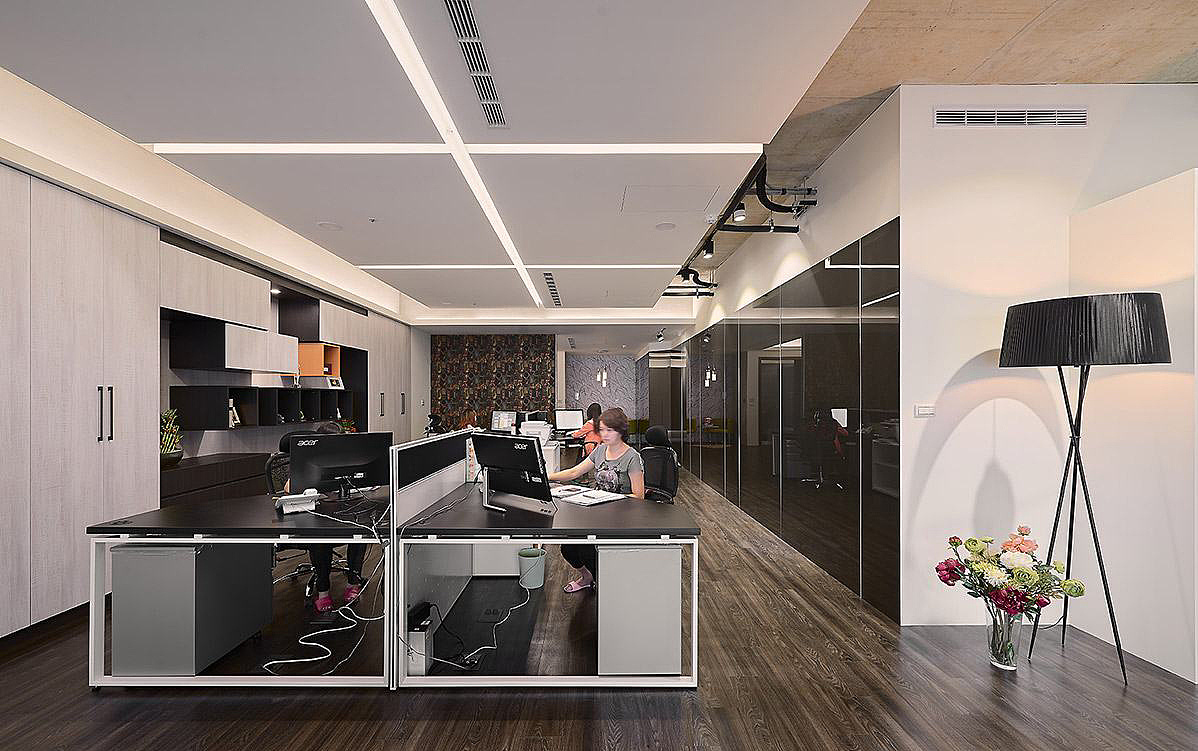 网拍公司时尚办公室装修设计|郑州专业办公室装修公司